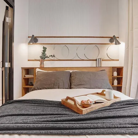 Davia - 2 A Salpetriere Apartment *