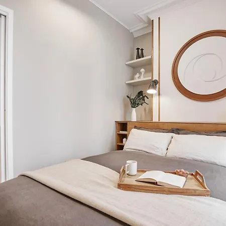 Davia - 2 A Salpetriere Apartment *